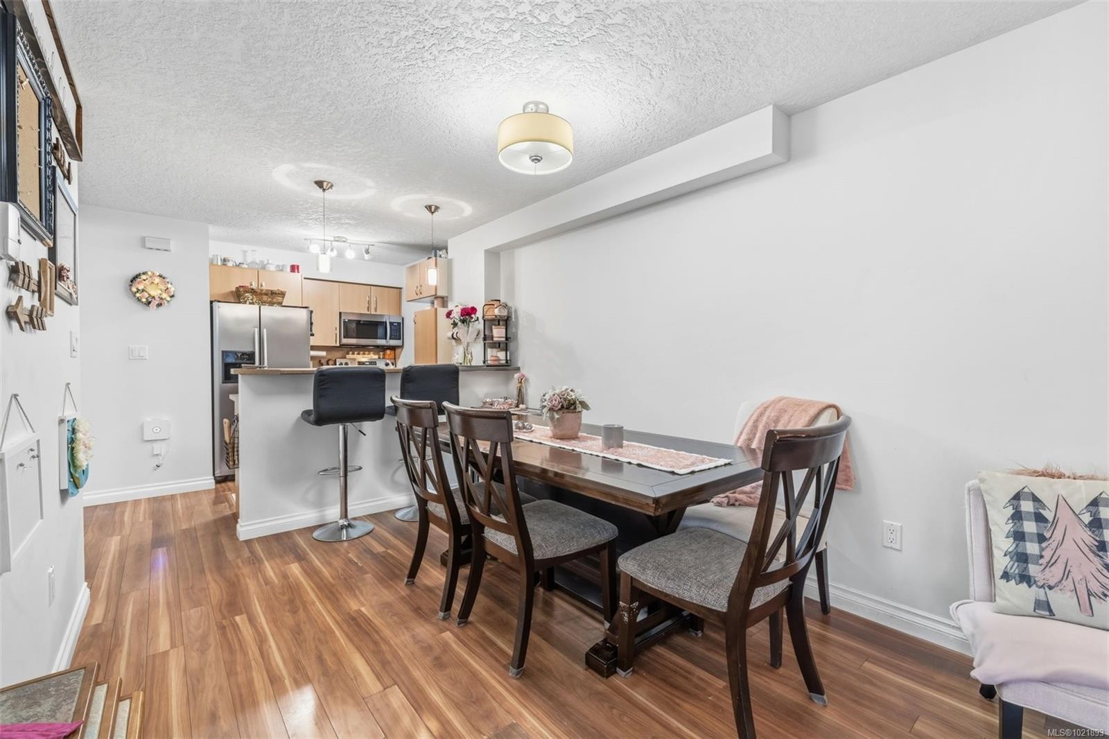 101-1919 Maple Ave South, Sooke, BC