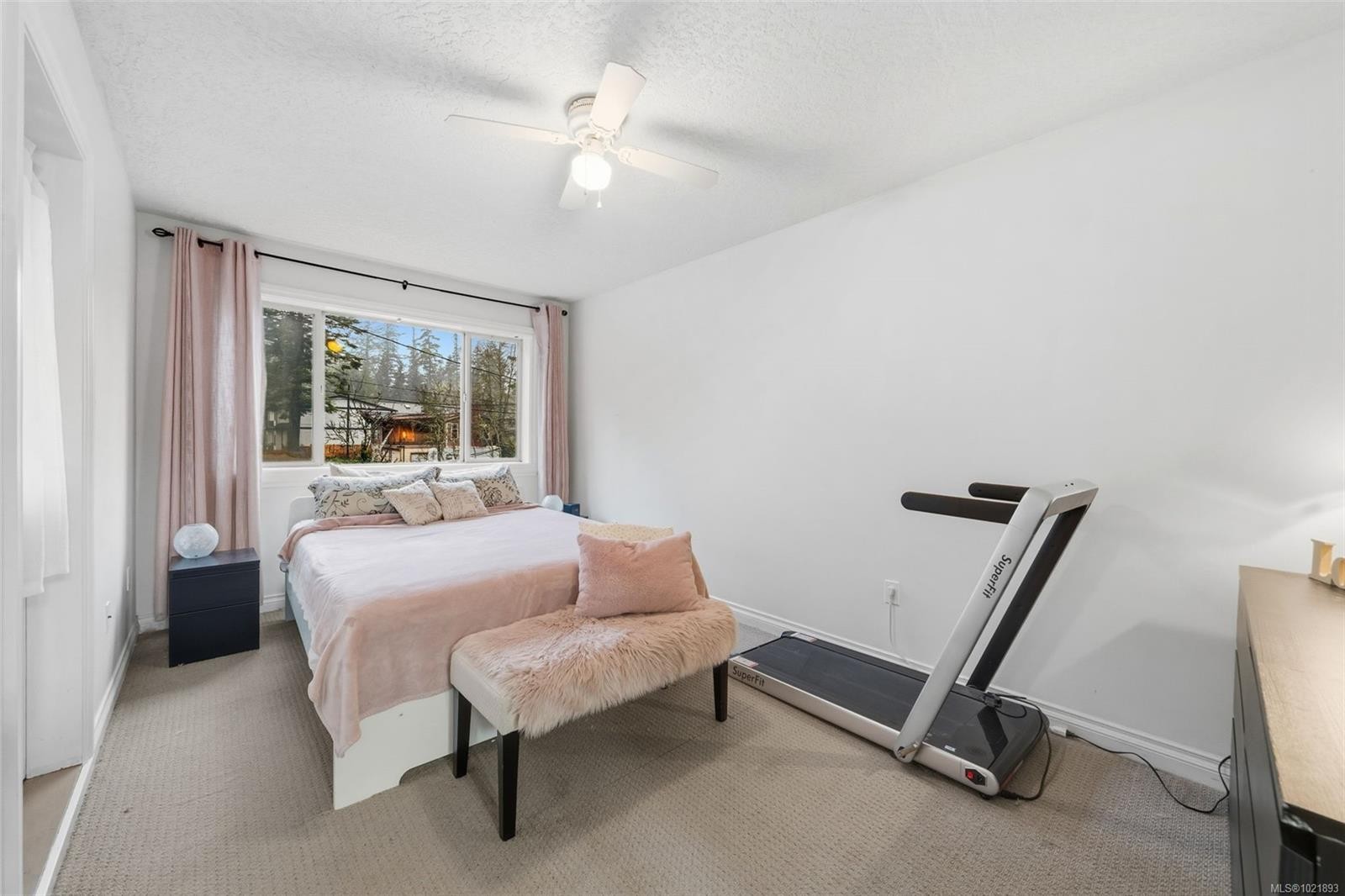 101-1919 Maple Ave South, Sooke, BC