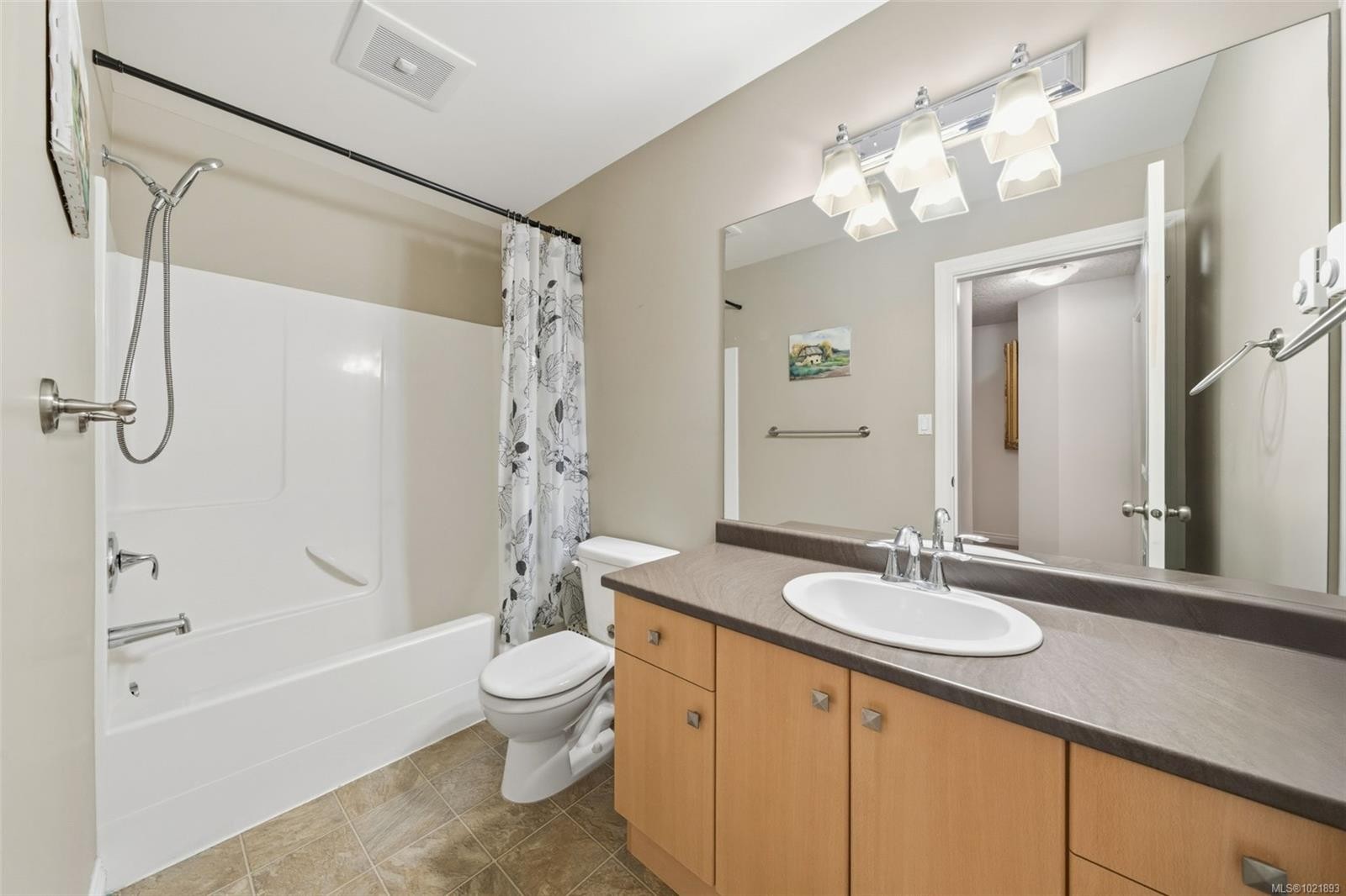 101-1919 Maple Ave South, Sooke, BC