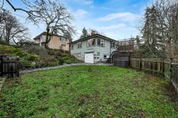 1181 Clovelly Terr Saanich, BC V8P 1V7