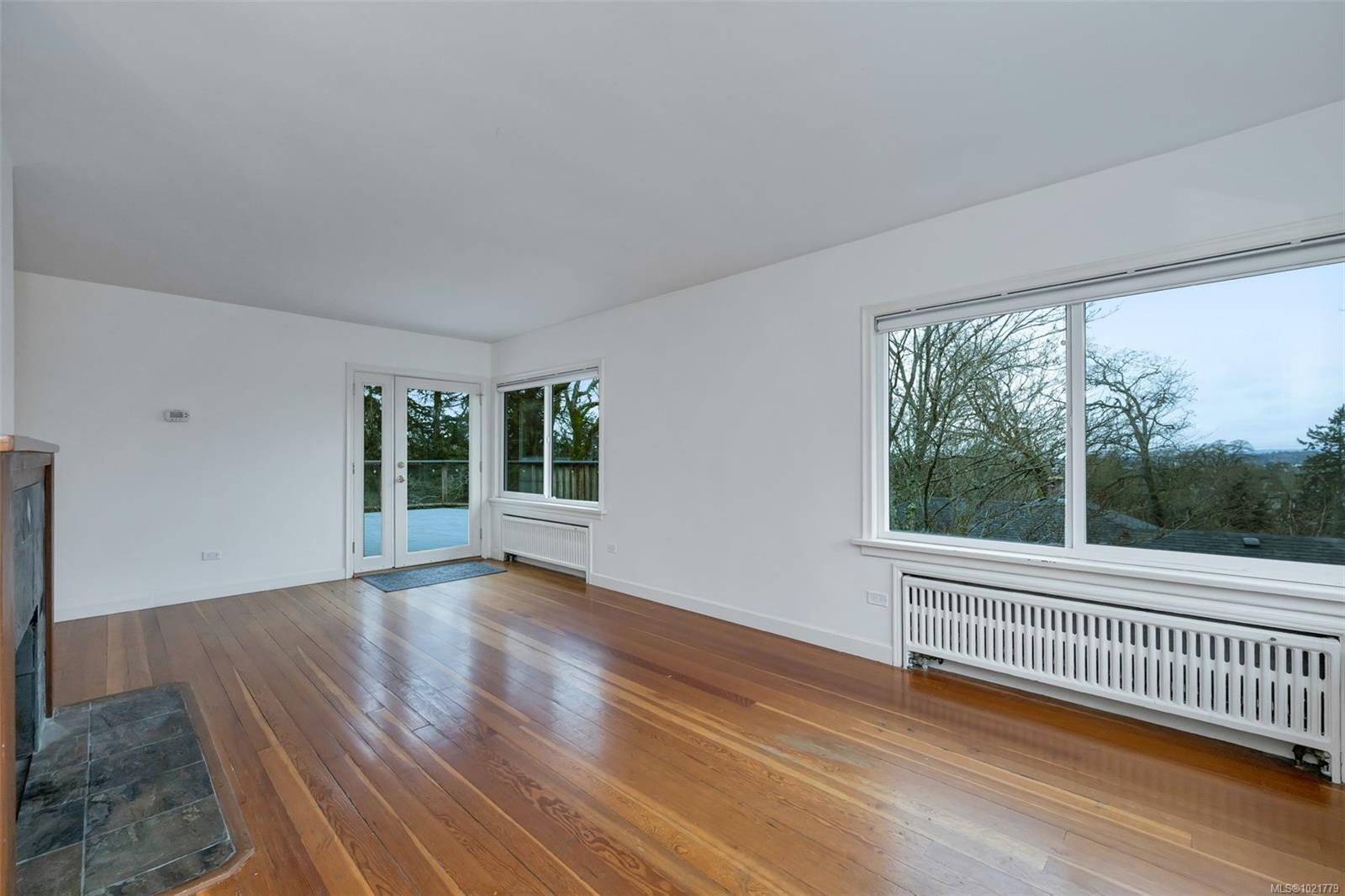 1181 Clovelly Terr, Saanich, BC