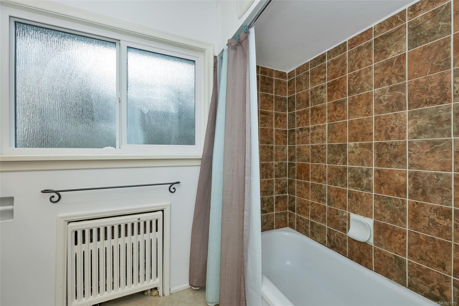 1181 Clovelly Terr, Saanich, BC