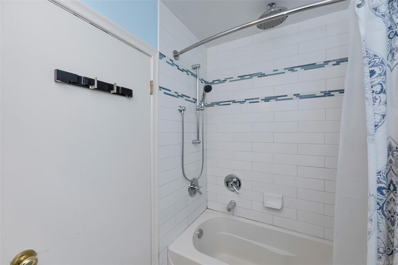 1181 Clovelly Terr, Saanich, BC