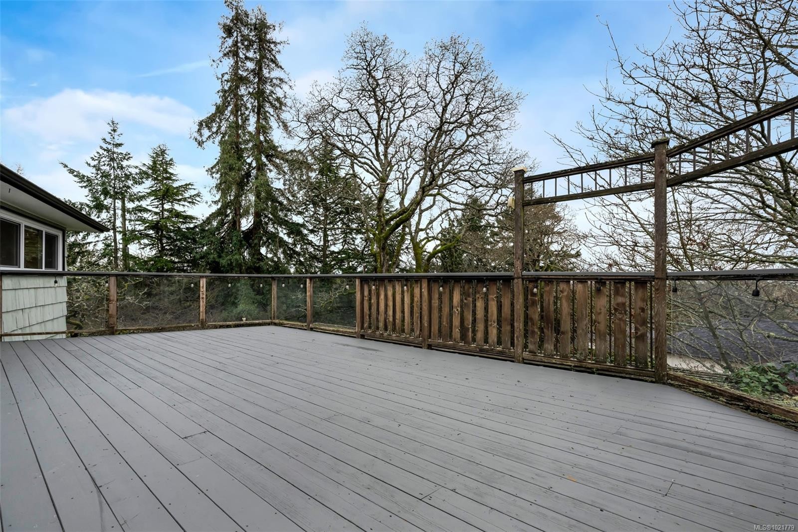 1181 Clovelly Terr, Saanich, BC