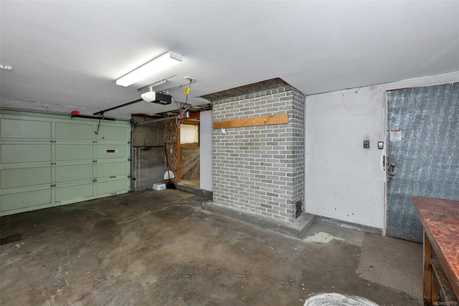 1181 Clovelly Terr, Saanich, BC