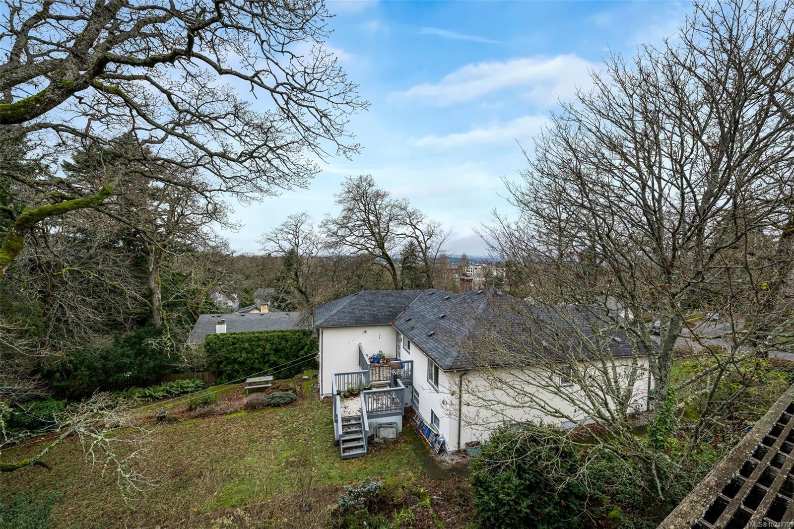 1181 Clovelly Terr, Saanich, BC