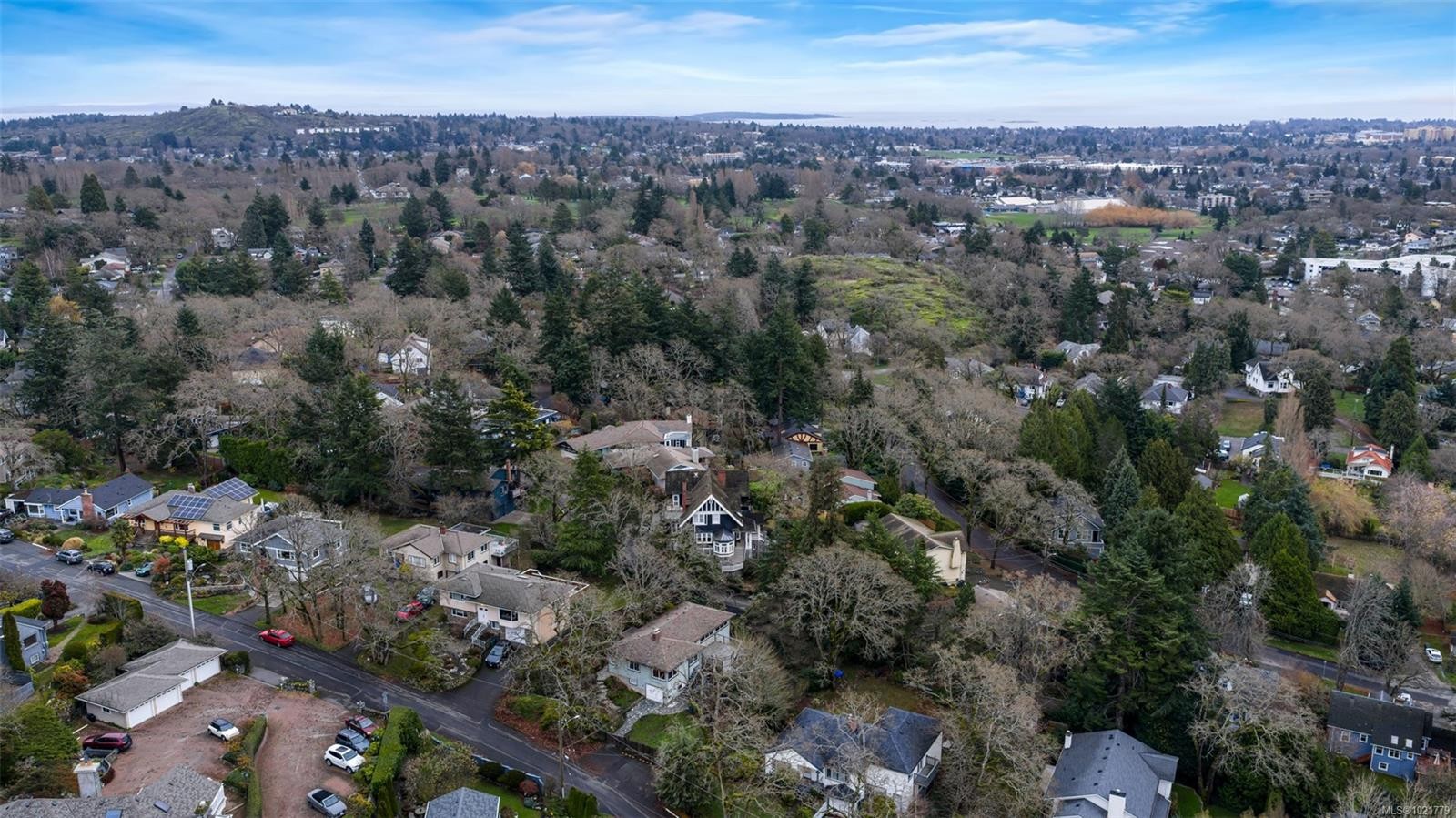 1181 Clovelly Terr, Saanich, BC