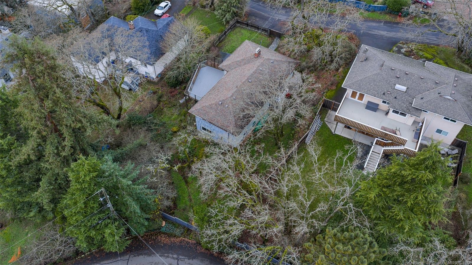 1181 Clovelly Terr, Saanich, BC