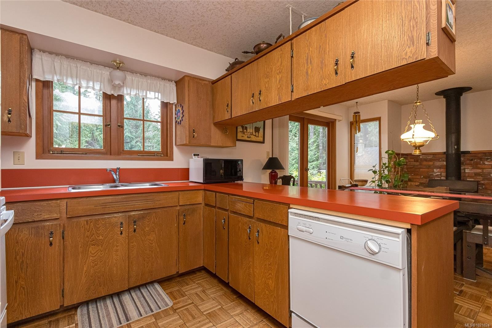 2682 Sunny Glades Lane, Shawnigan Lake, BC