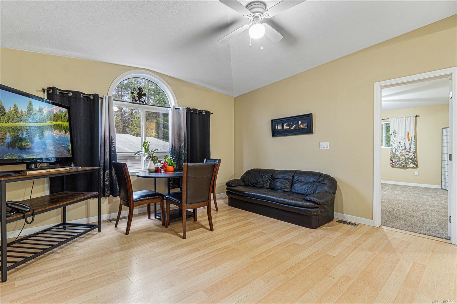 6-2100 Errington Rd, Errington, BC