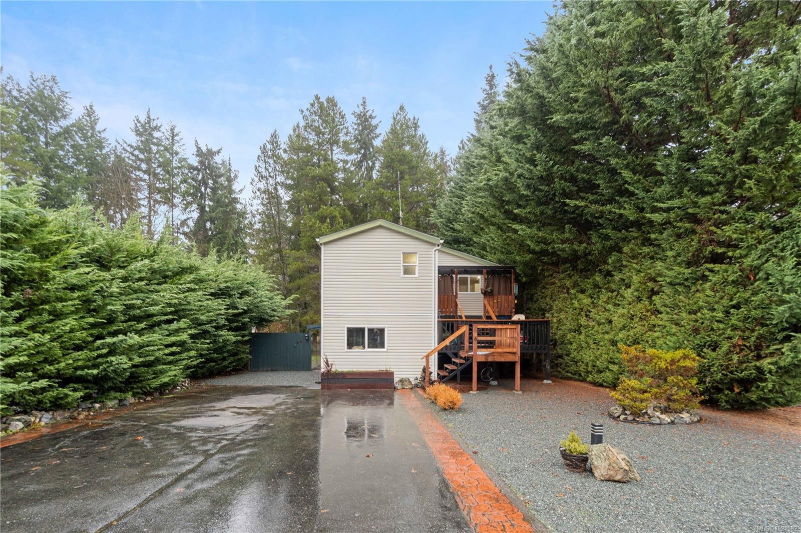 6-2100 Errington Rd, Errington, BC