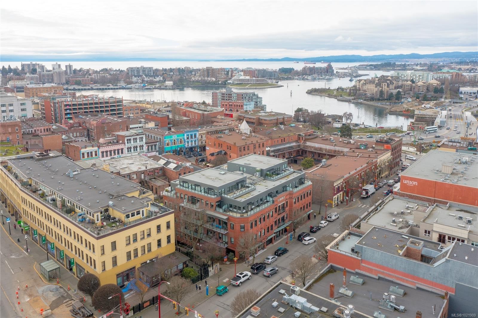 316-595 Pandora Ave, Victoria, BC - Outdoor With View