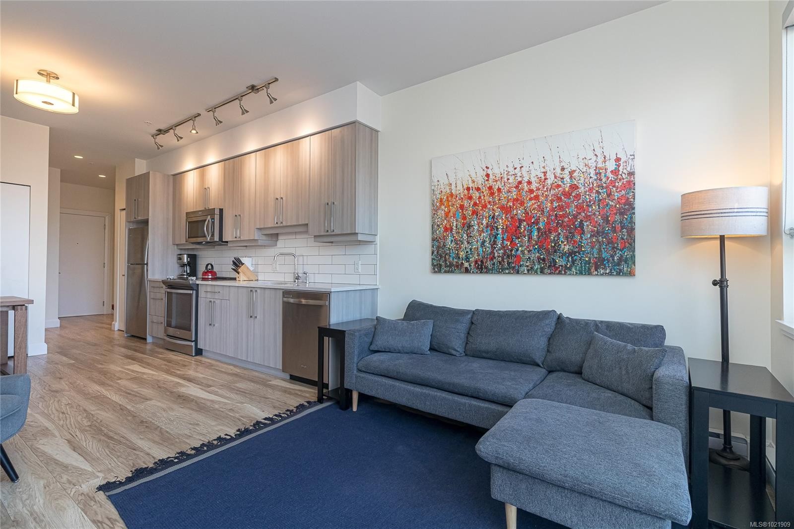 316-595 Pandora Ave, Victoria, BC - Indoor