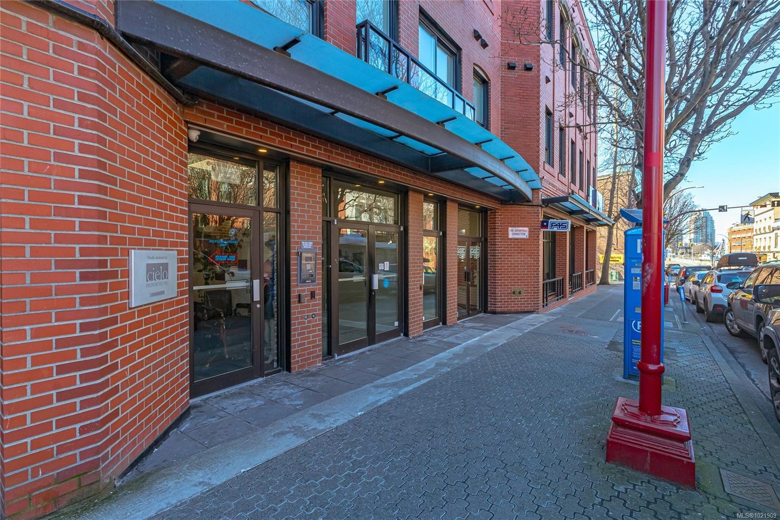 316-595 Pandora Ave, Victoria, BC - Outdoor With Exterior