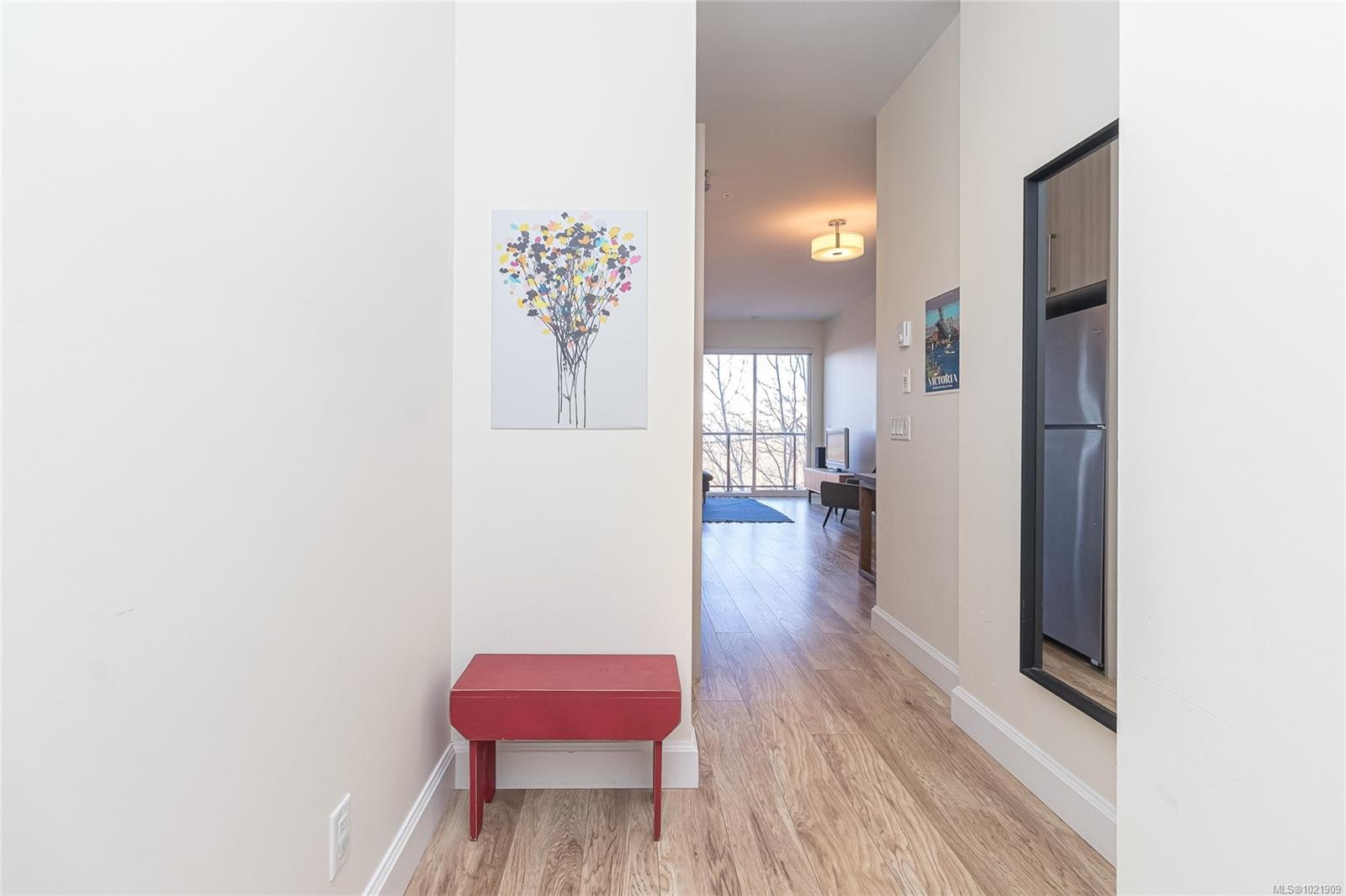 316-595 Pandora Ave, Victoria, BC - Indoor Photo Showing Other Room