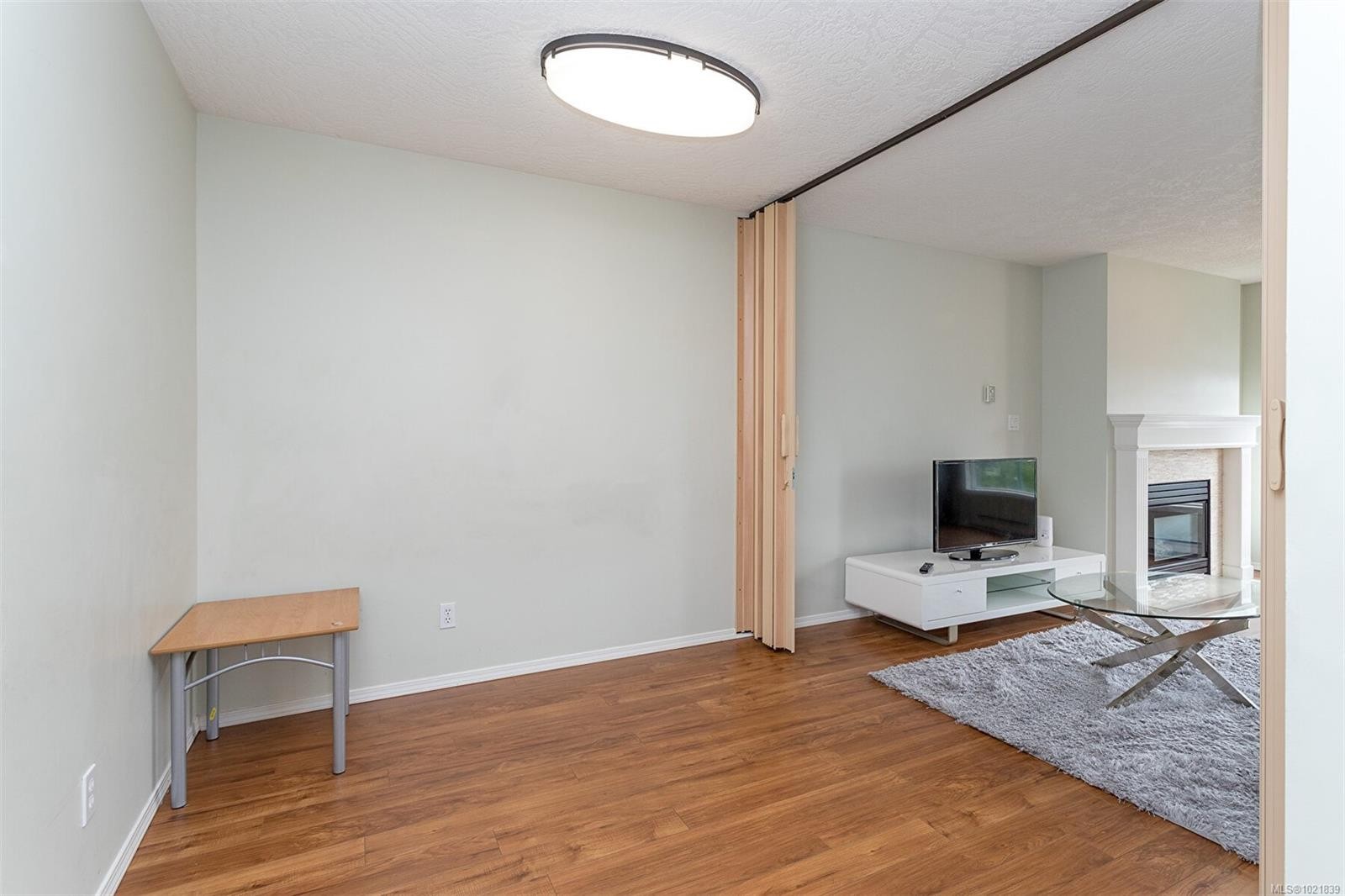 405-898 Vernon Ave, Saanich, BC