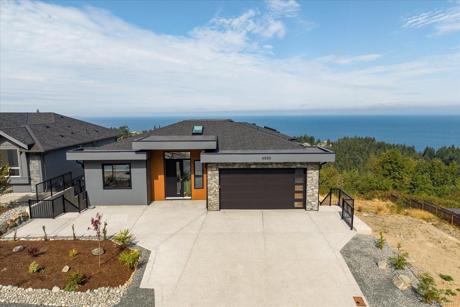 4680 Ambience Dr, Nanaimo, BC