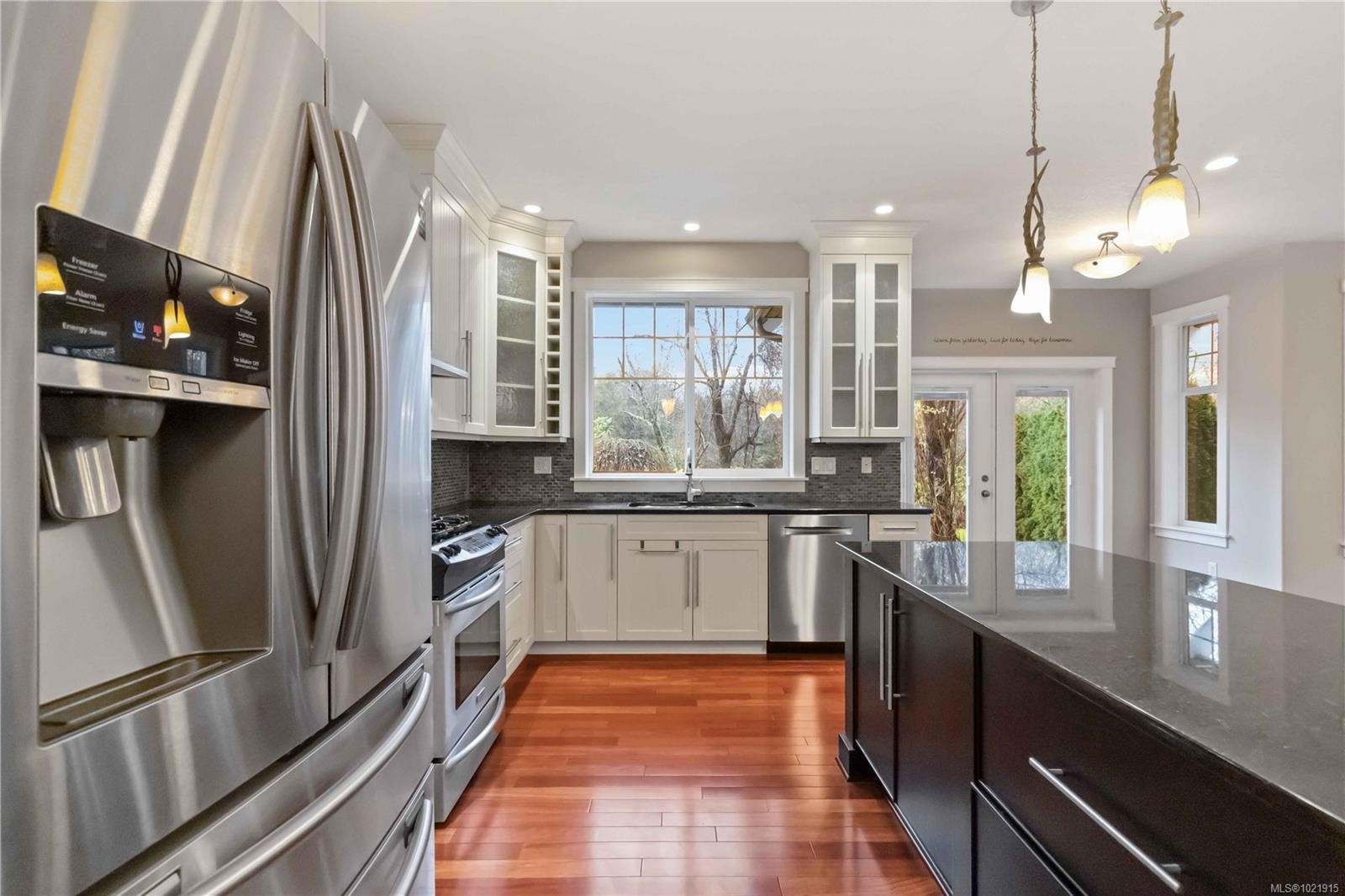 9319 East Saanich Rd, North Saanich, BC