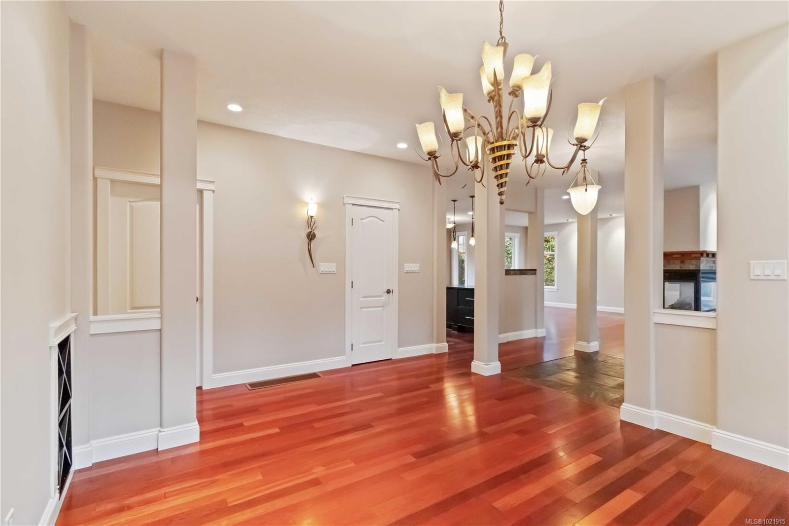 9319 East Saanich Rd, North Saanich, BC