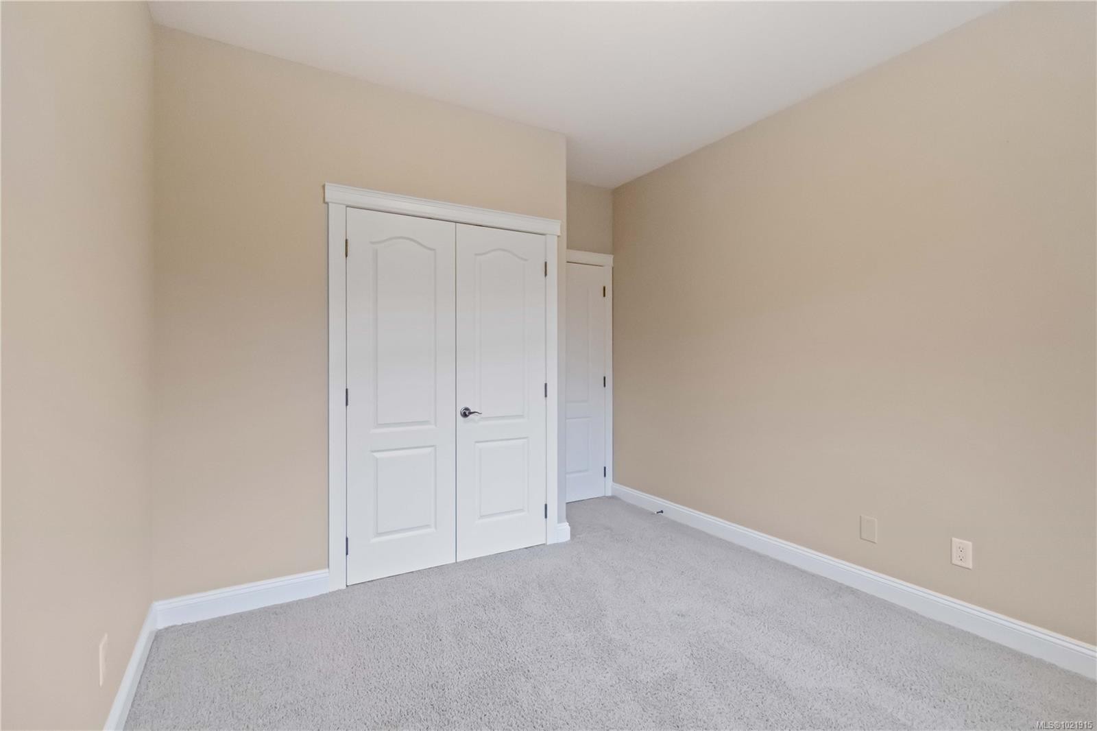 9319 East Saanich Rd, North Saanich, BC