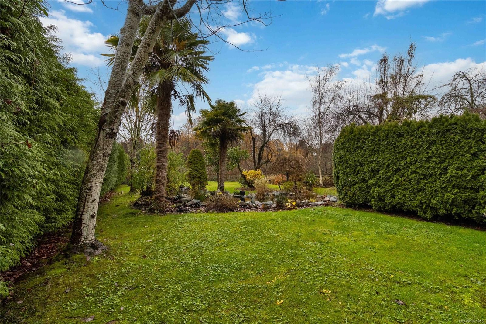 9319 East Saanich Rd, North Saanich, BC