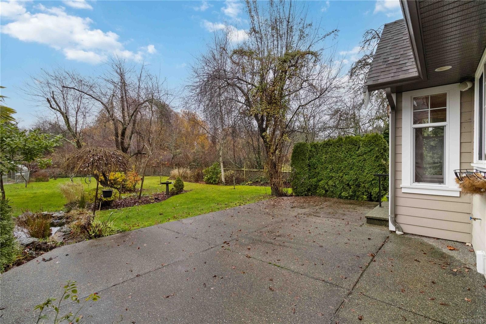 9319 East Saanich Rd, North Saanich, BC