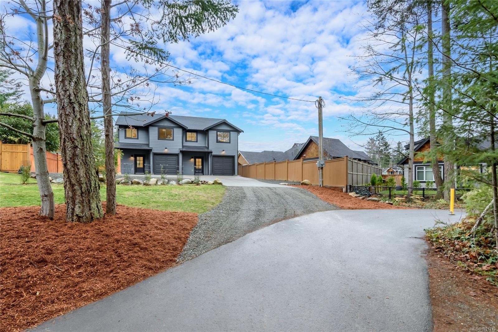 B-1044 Lazo Rd, Comox, BC - Outdoor