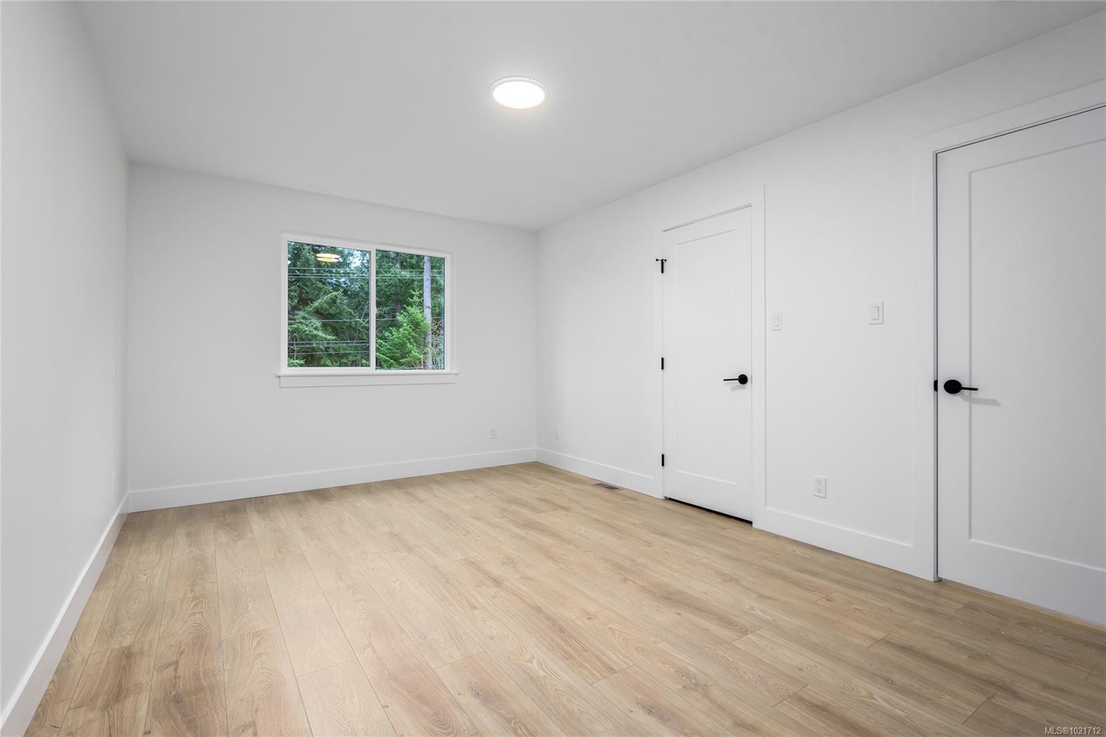 B-1044 Lazo Rd, Comox, BC - Indoor Photo Showing Other Room