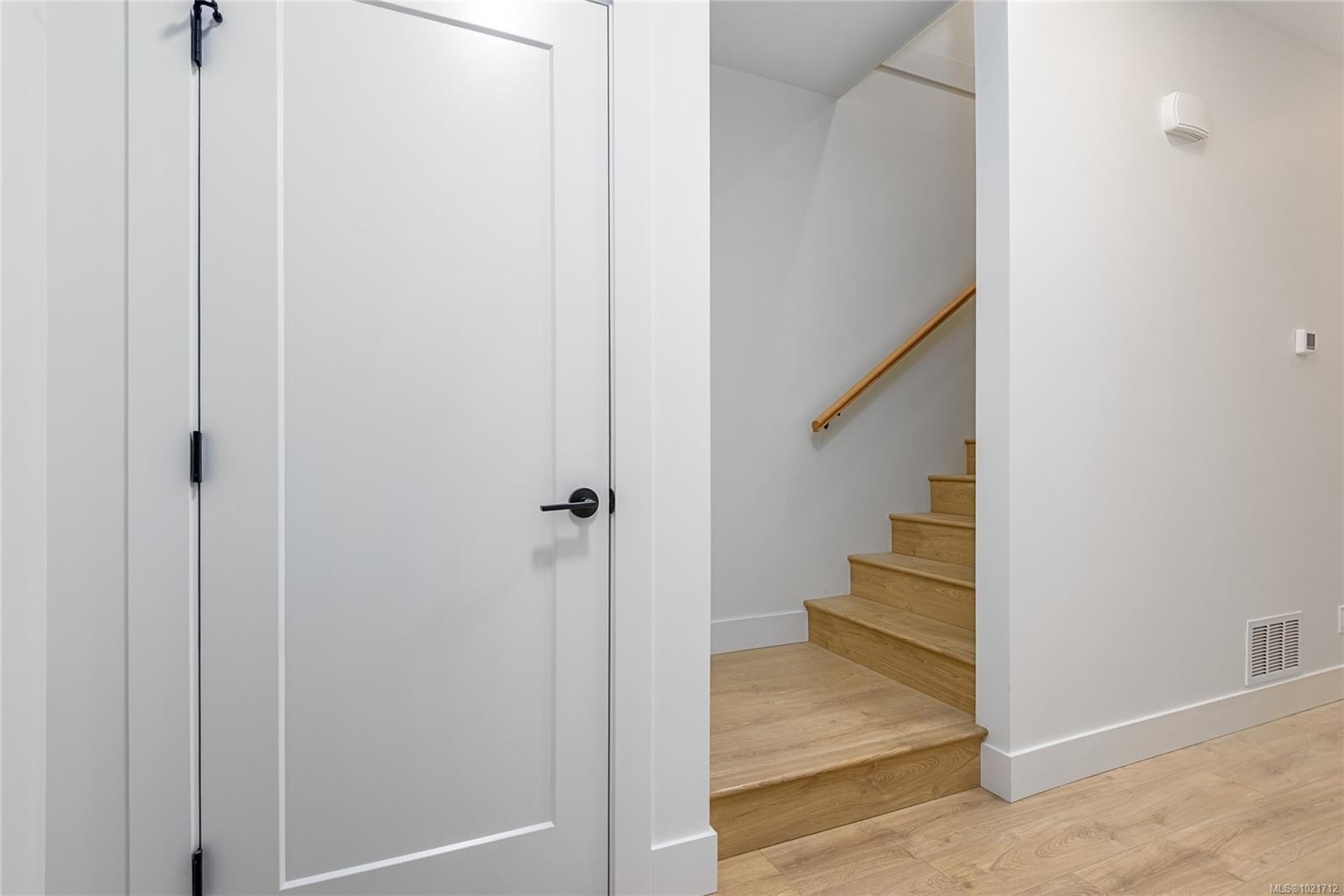 B-1044 Lazo Rd, Comox, BC - Indoor Photo Showing Other Room