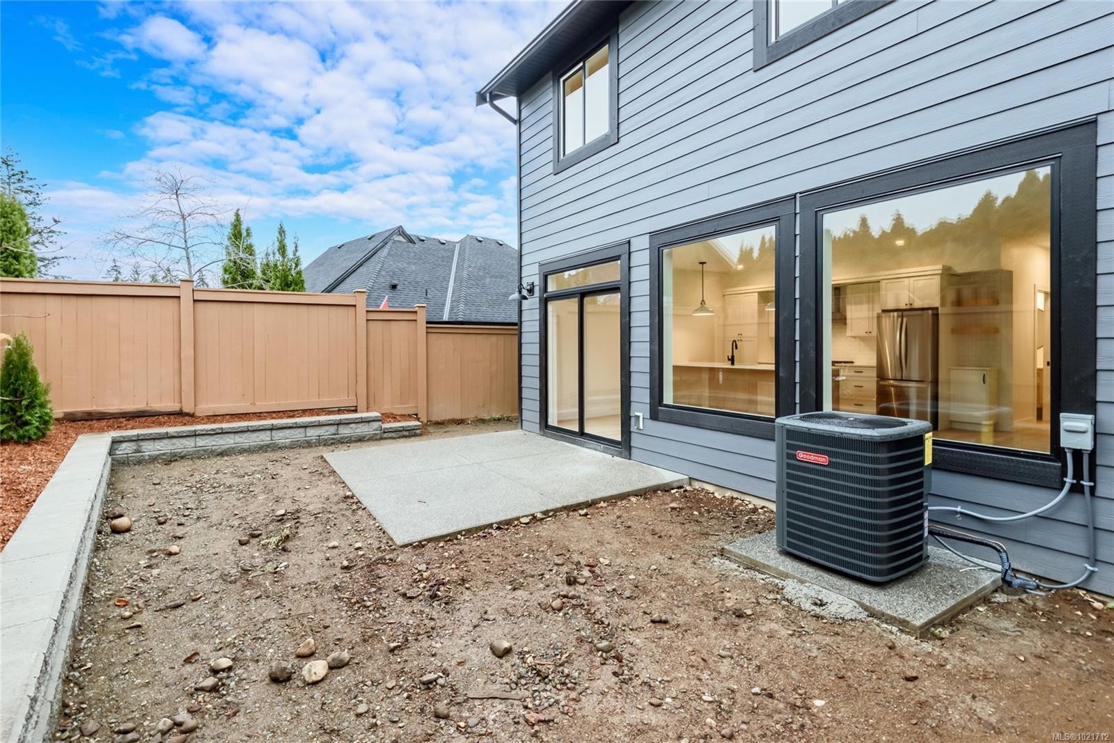 B-1044 Lazo Rd, Comox, BC - Outdoor