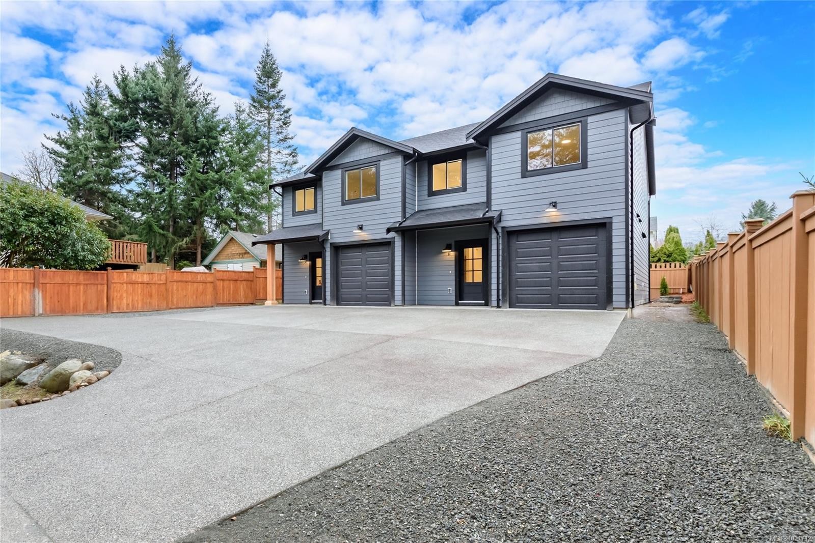 B-1044 Lazo Rd, Comox, BC - Outdoor