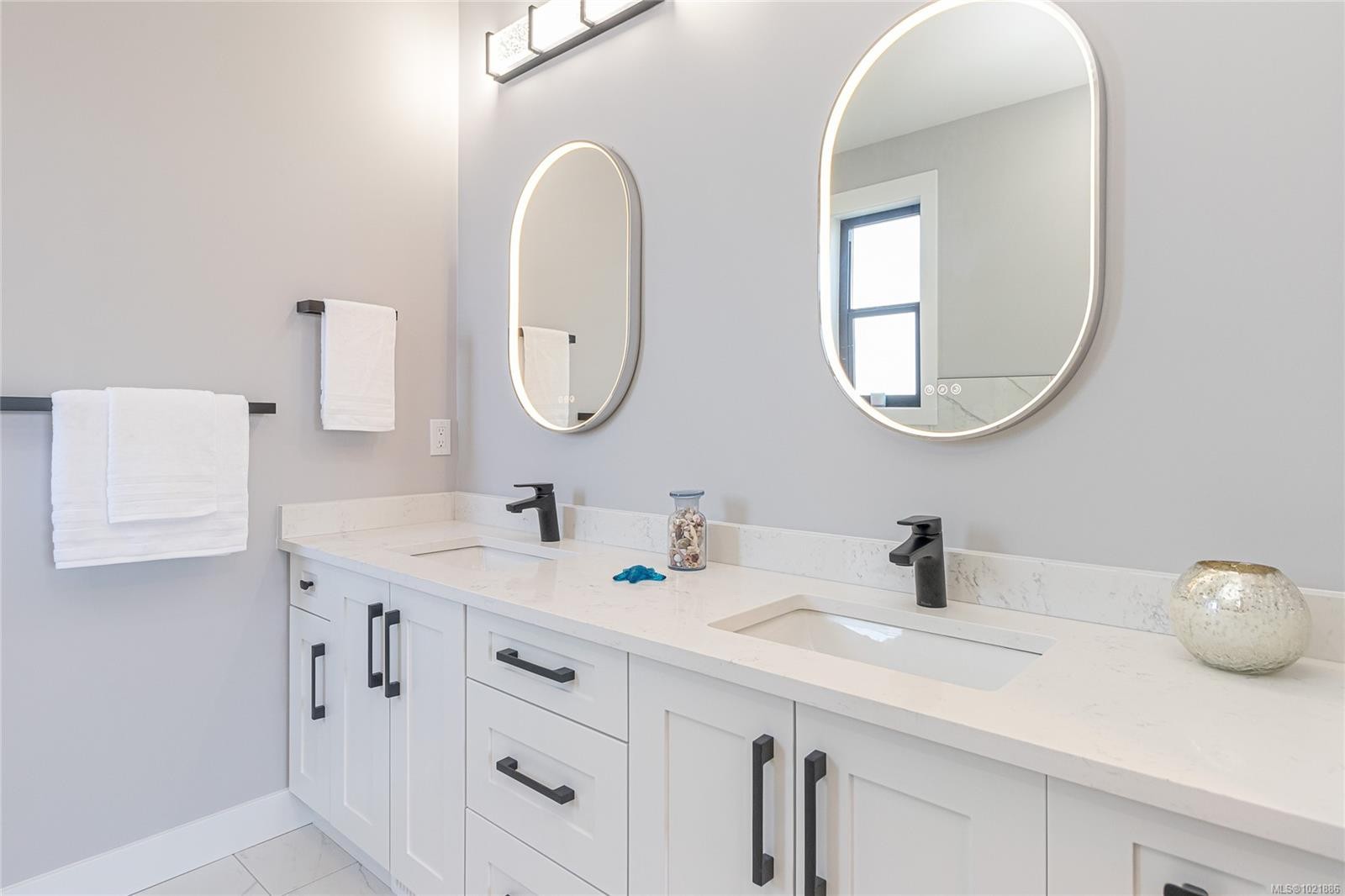 3195 Woodrush Dr, Duncan, BC