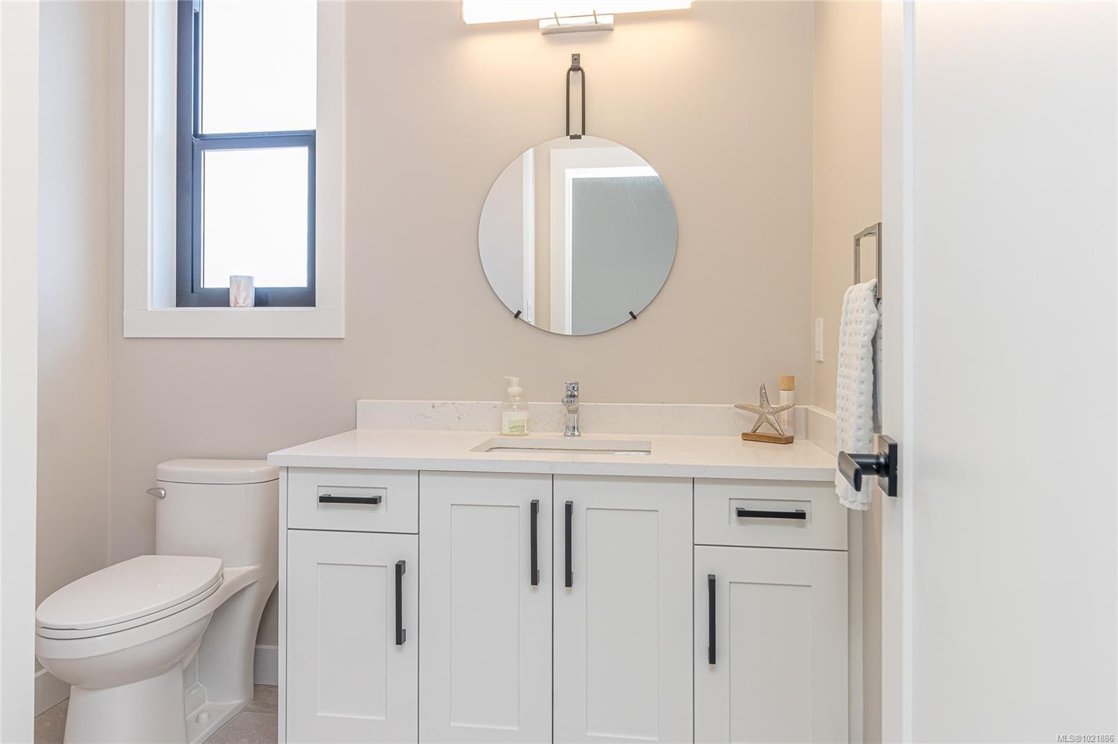 3195 Woodrush Dr, Duncan, BC