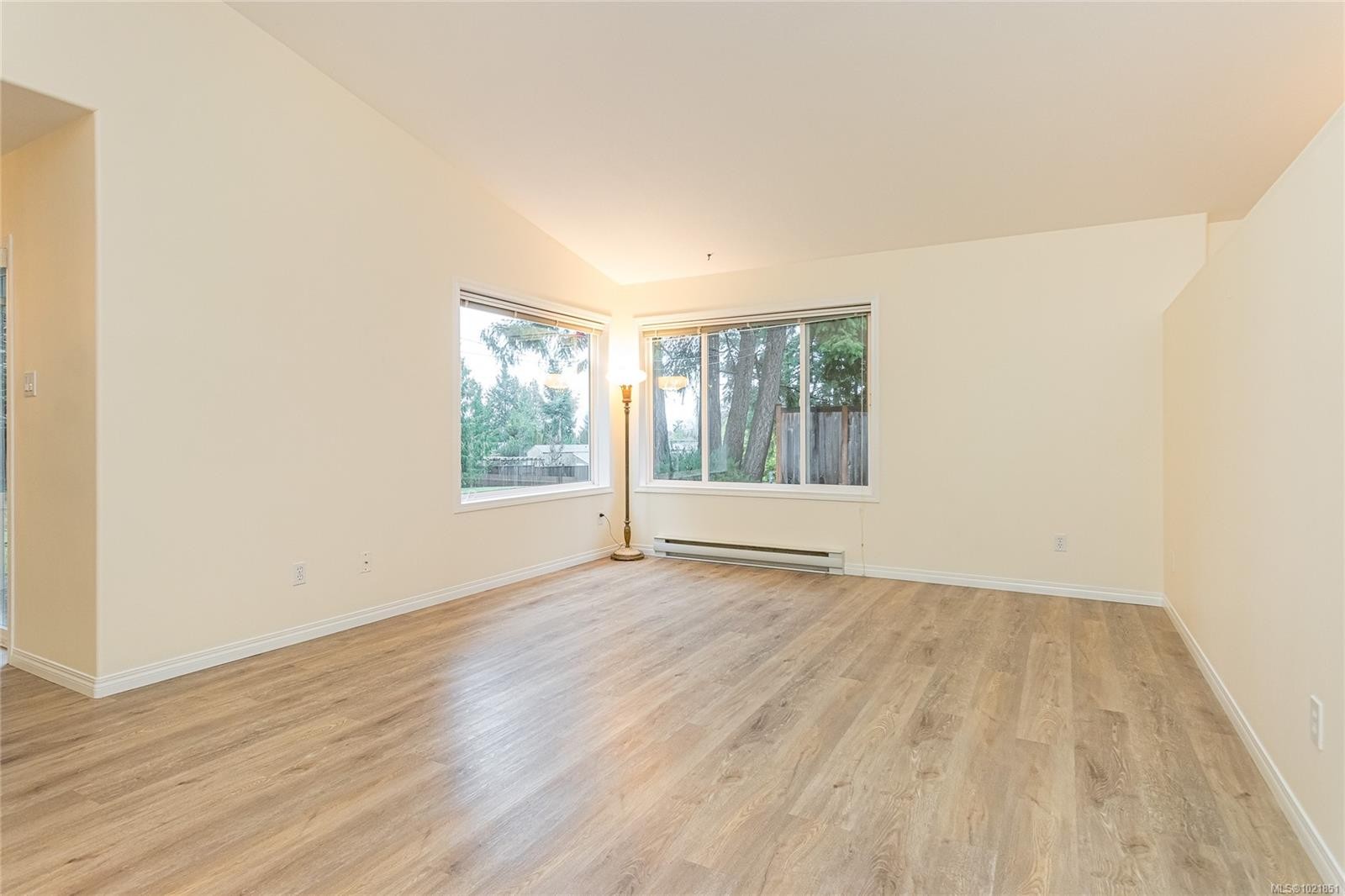 624 Wembley Rd, Parksville, BC