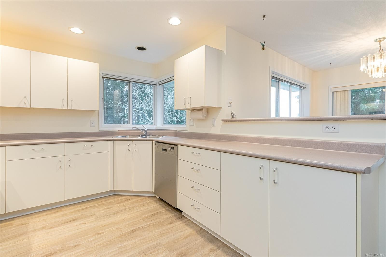 624 Wembley Rd, Parksville, BC