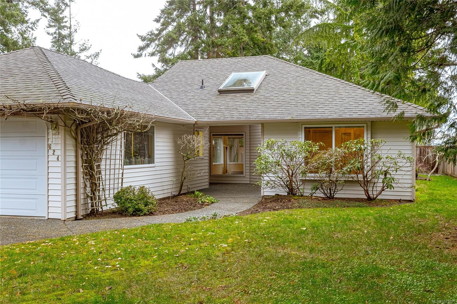 624 Wembley Rd, Parksville, BC