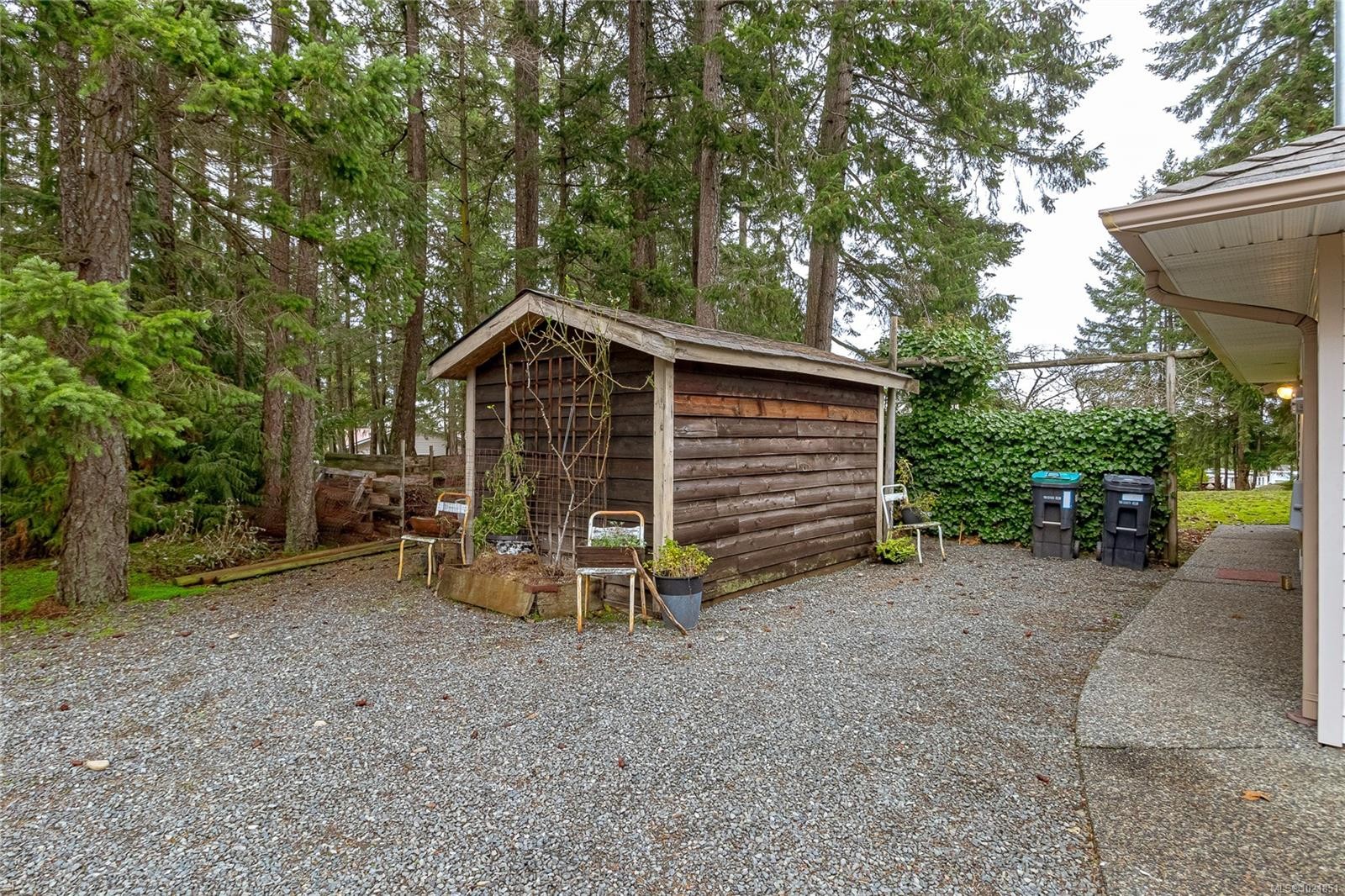 624 Wembley Rd, Parksville, BC
