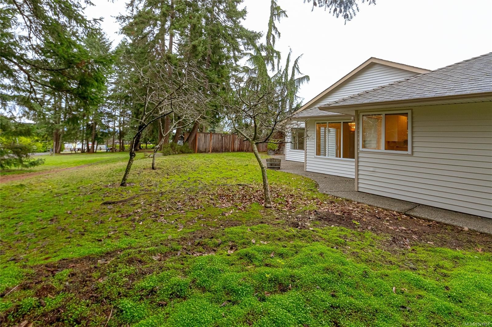 624 Wembley Rd, Parksville, BC