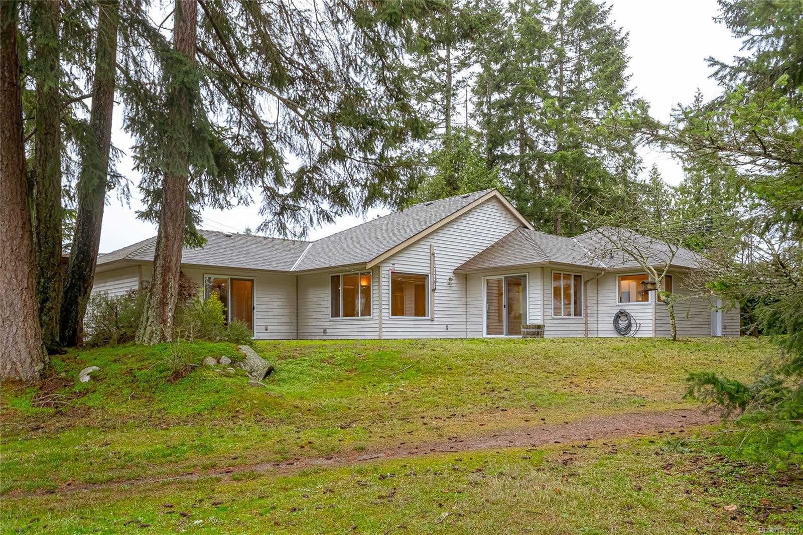 624 Wembley Rd, Parksville, BC