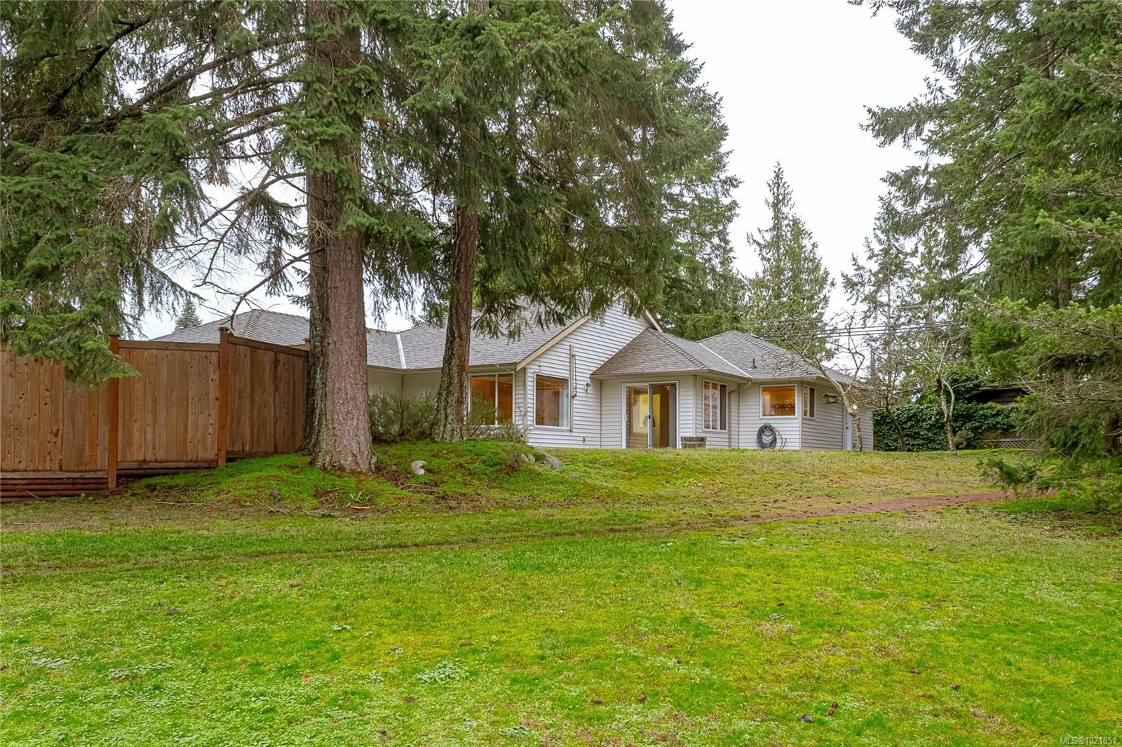 624 Wembley Rd, Parksville, BC