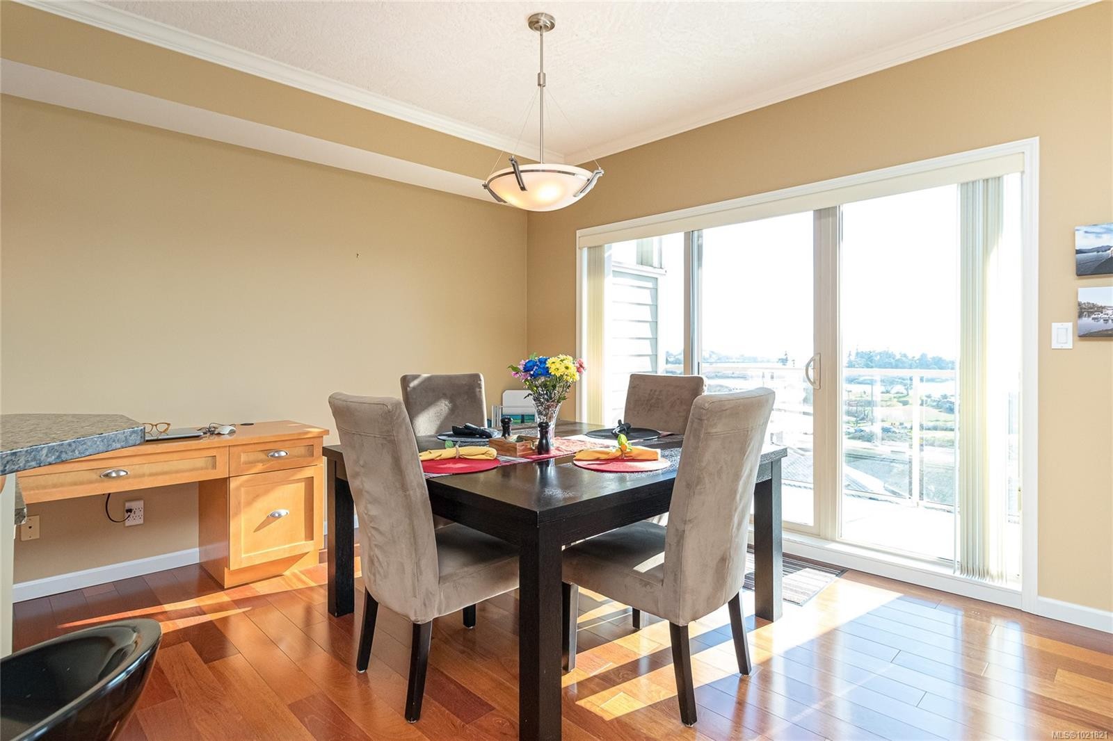 404-125 Aldersmith Pl, View Royal, BC