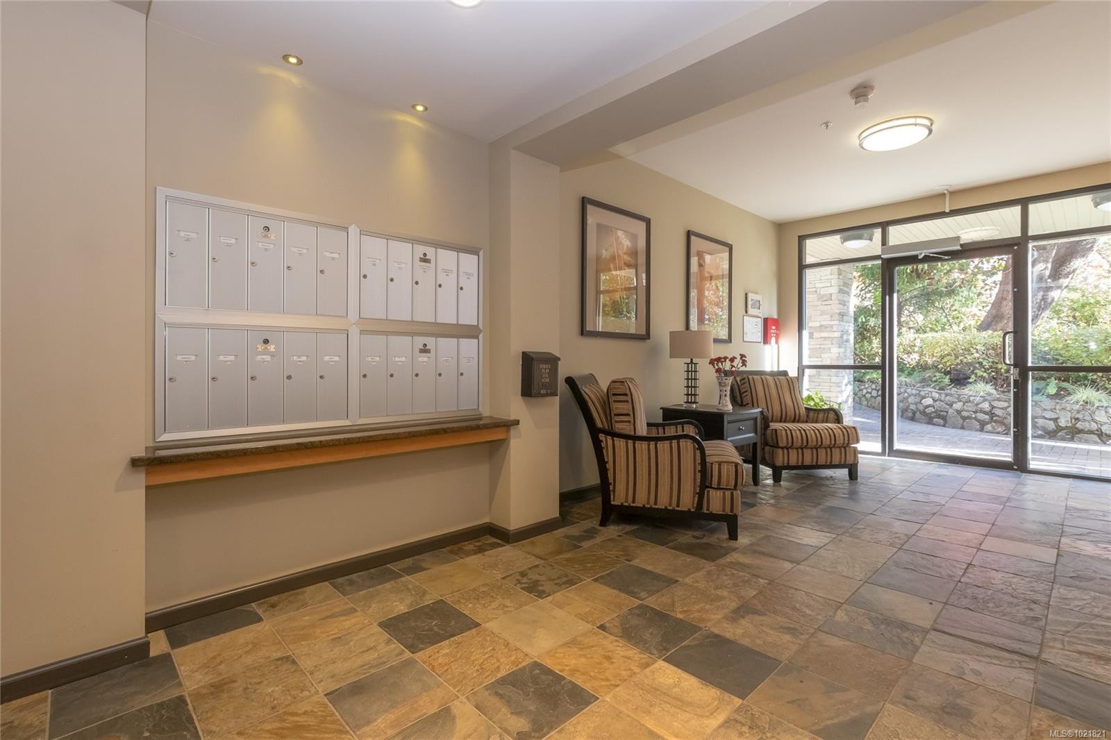 404-125 Aldersmith Pl, View Royal, BC