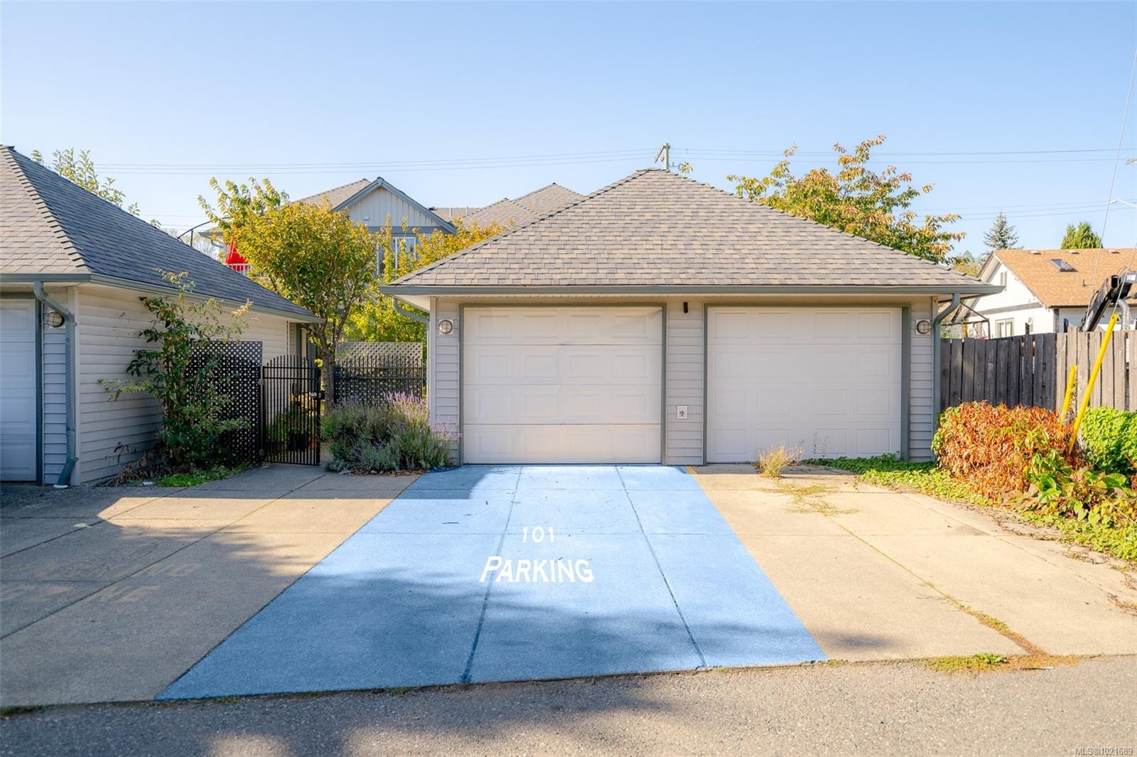 101-211 Victoria Rd, Nanaimo, BC