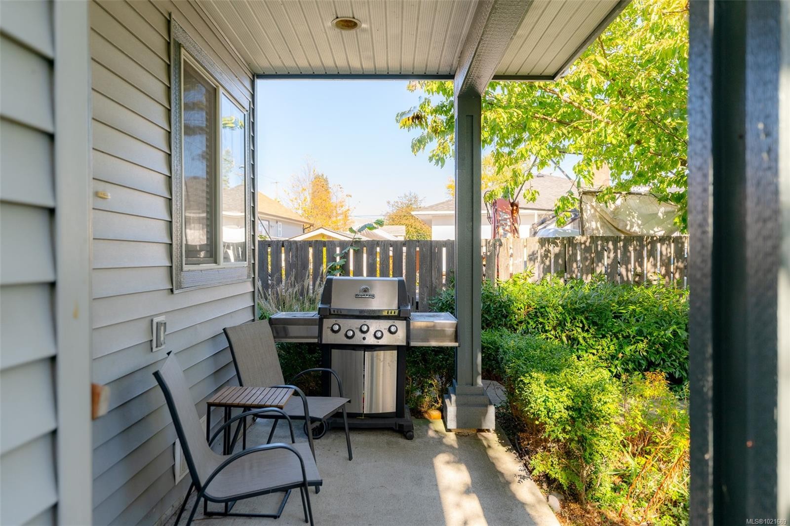 101-211 Victoria Rd, Nanaimo, BC