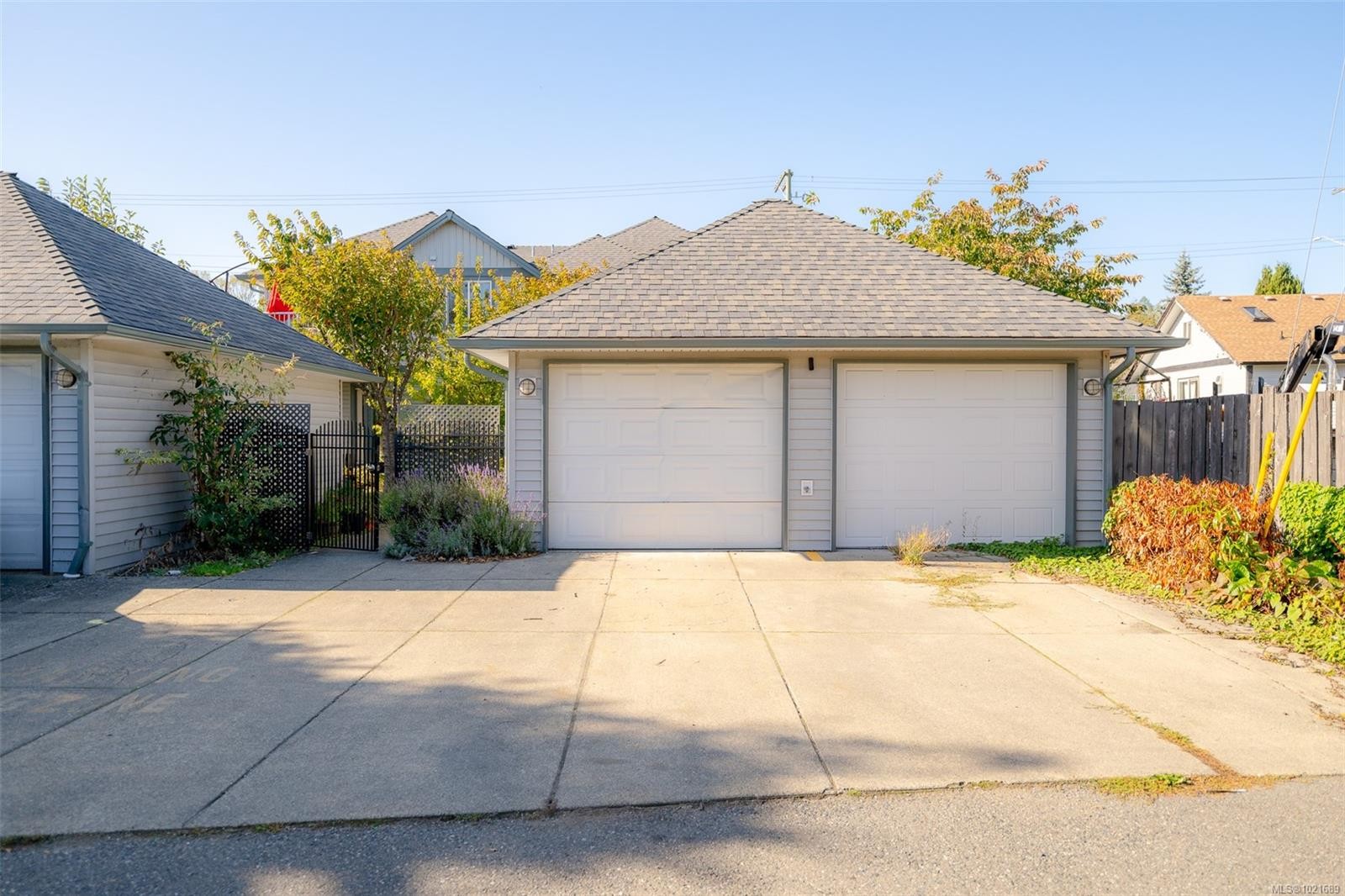 101-211 Victoria Rd, Nanaimo, BC