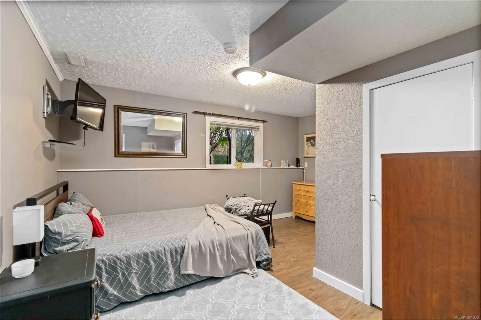 9930 Bessredge Pl, Sidney, BC