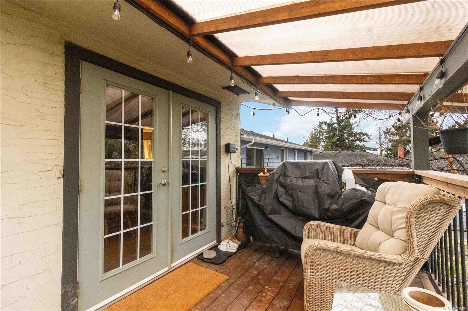 9930 Bessredge Pl, Sidney, BC