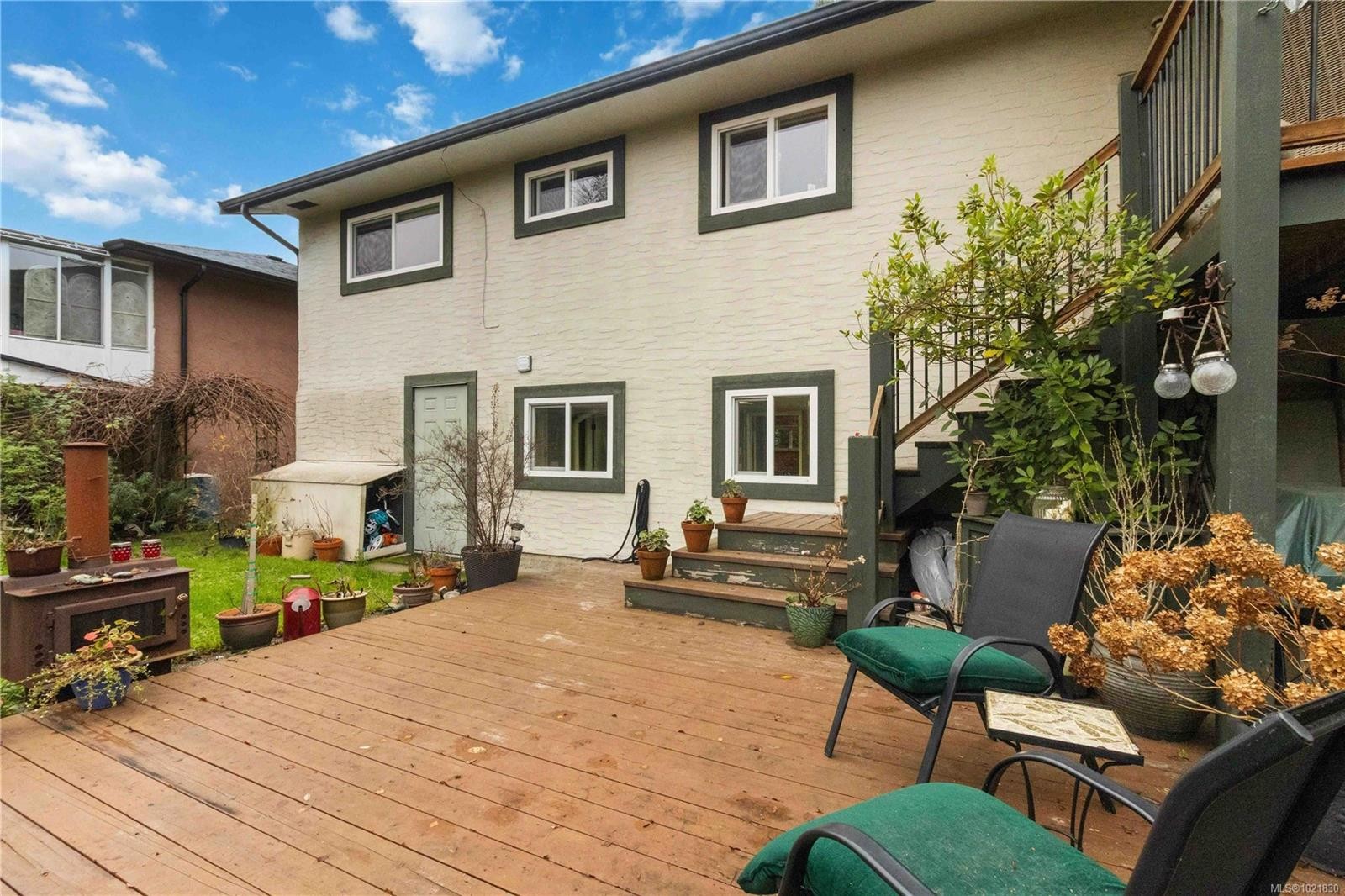 9930 Bessredge Pl, Sidney, BC