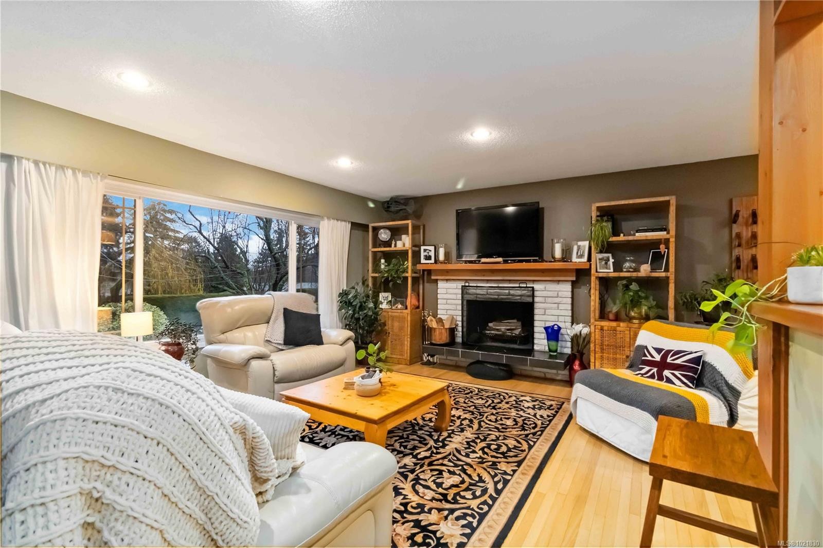 9930 Bessredge Pl, Sidney, BC