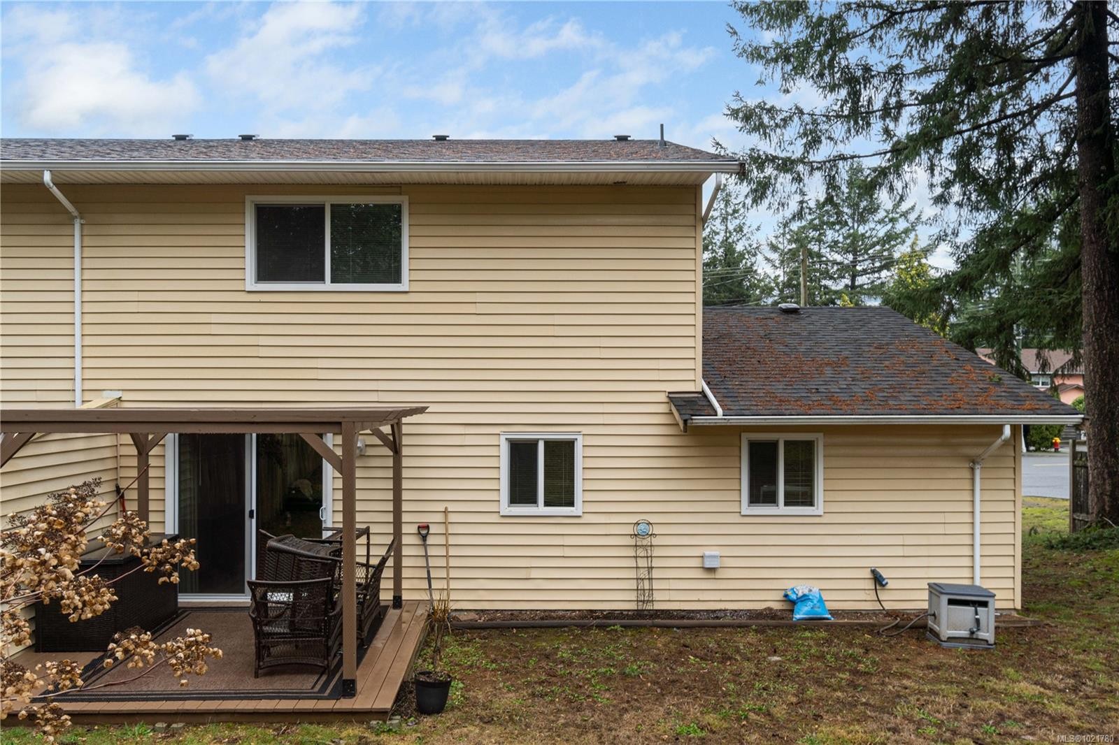 2629 Labieux Rd, Nanaimo, BC - Outdoor With Exterior